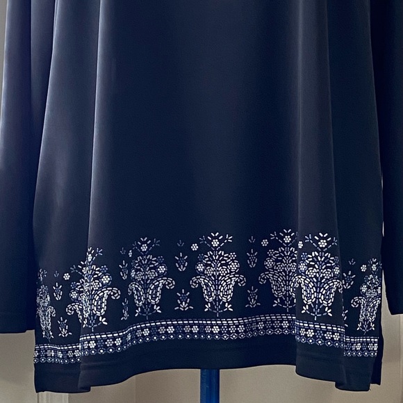 Northern Spirit woman black knit long sleeves pullover top. Size 2X. Pre-owned. - Picture 4 of 9